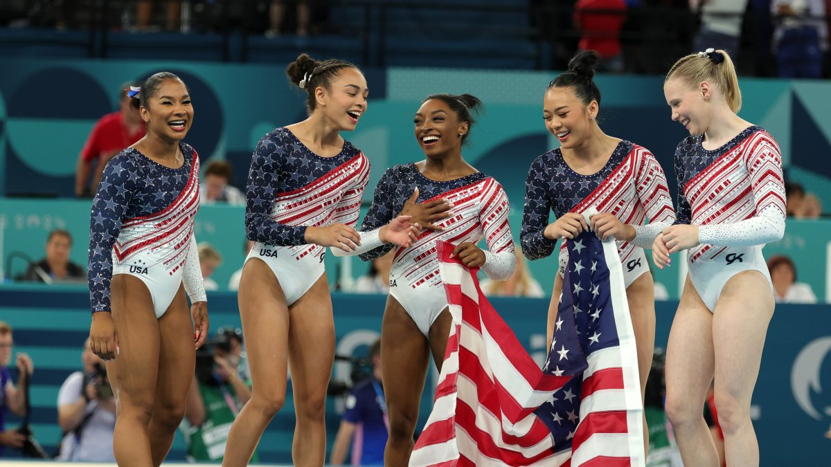 Simone Biles targets MyKayla Skinner controversy with new post – NBC Chicago