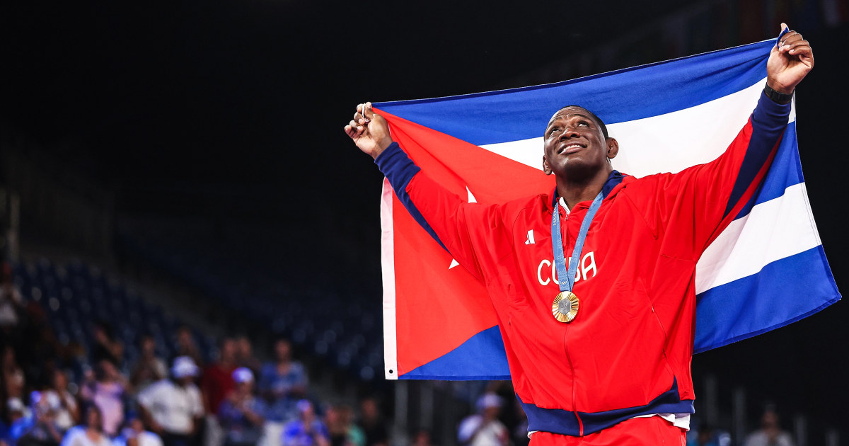 Cuban wrestler Mijain López Núñez retires with record fifth straight gold