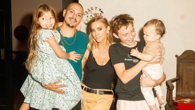 Ashlee Simpson Poses for Rare Family Photo While Celebrating 37th Birthday