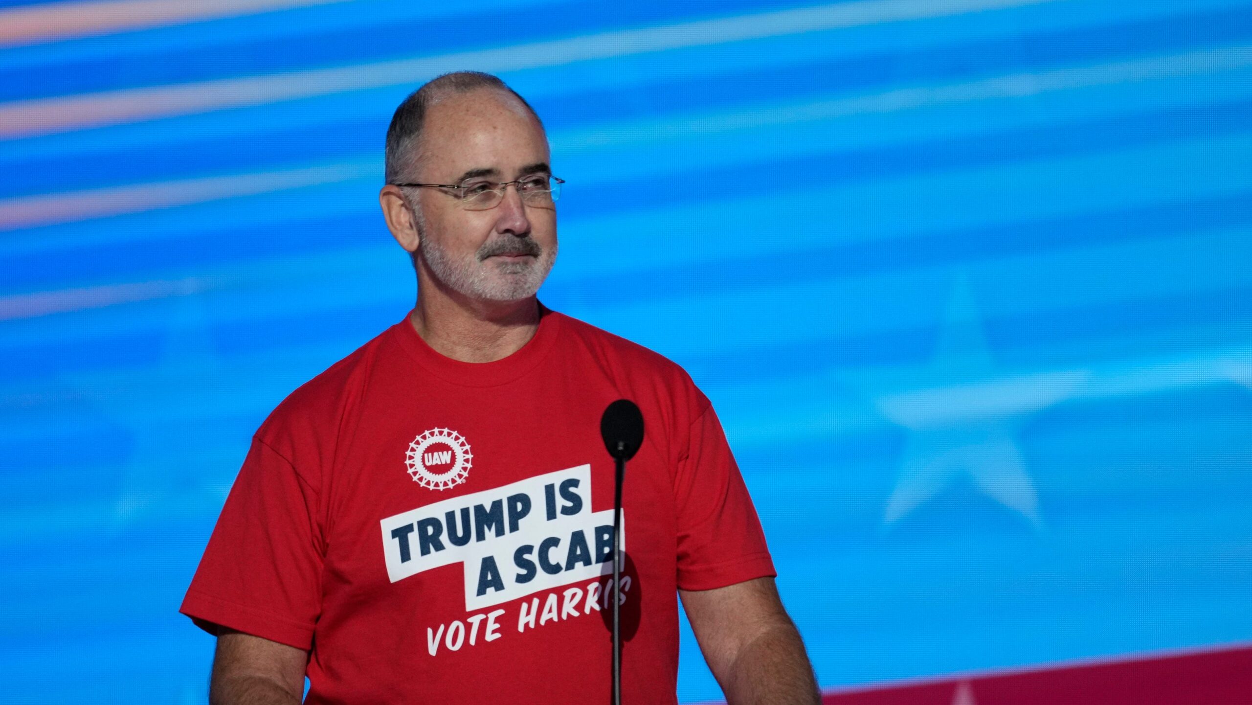 What is a scab and why is UAW leader calling Trump one?