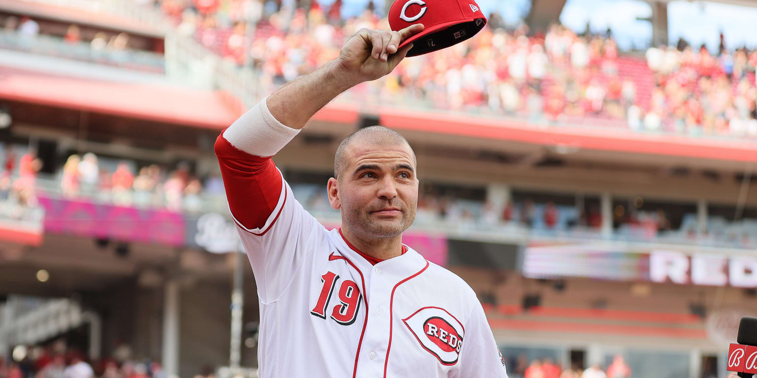 Joey Votto retires from baseball