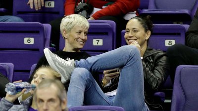 Love Wins A Look At Athletes Sue Bird Megan Rapinoes Relationship