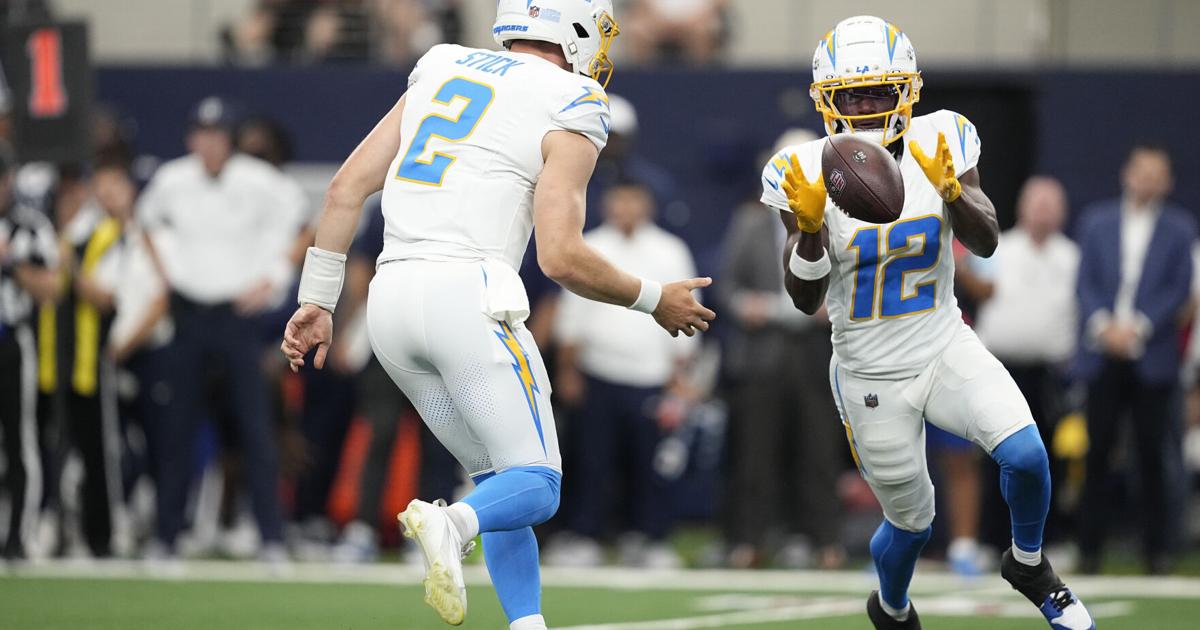 Cowboys' Trey Lance throws 5 picks. Chargers' long TDs pace 26-19 victory over Dallas | National Sports