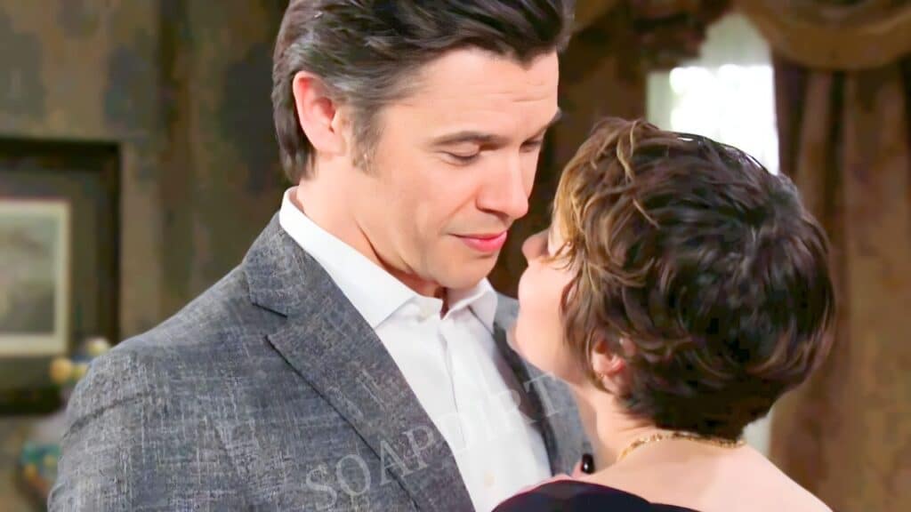 Days of our Lives: Sarah Horton (Linsey Godfrey) - Xander Cook (Paul Telfer)