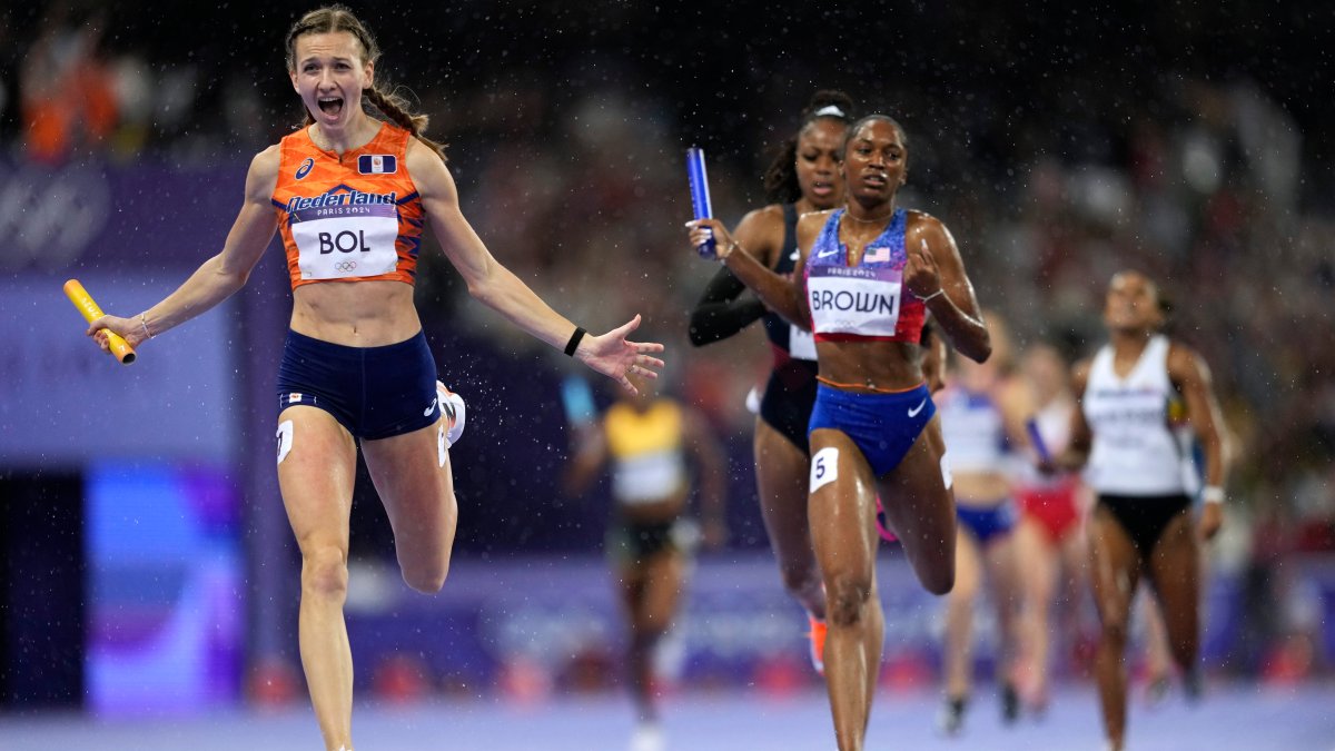 Femke Bol puts on show in 4×400 mixed relay for Netherlands – NBC10 Philadelphia