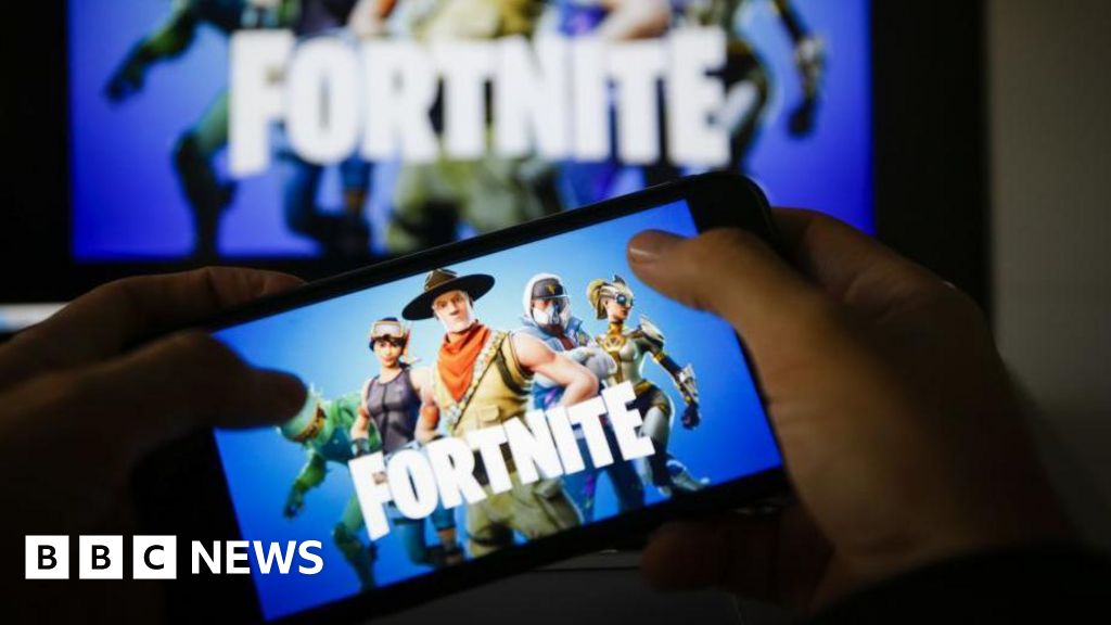 Fortnite app comes to iPhones