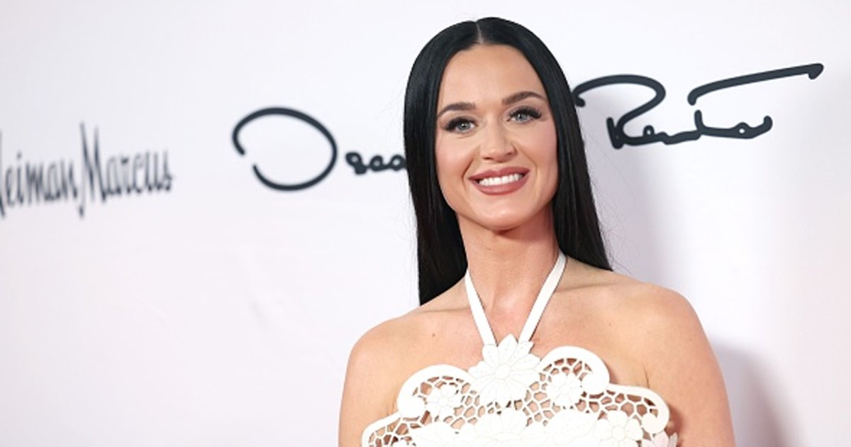 Katy Perry ‘Swears by’ This Light Therapy Wand — Now 35% Off