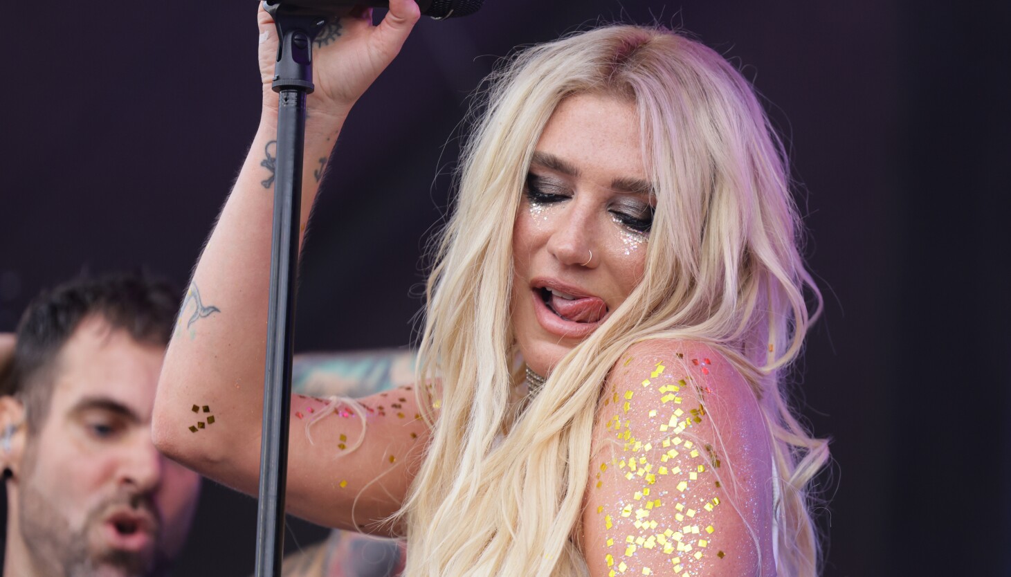 Lollapalooza Day 1: Kesha came through fire to play again