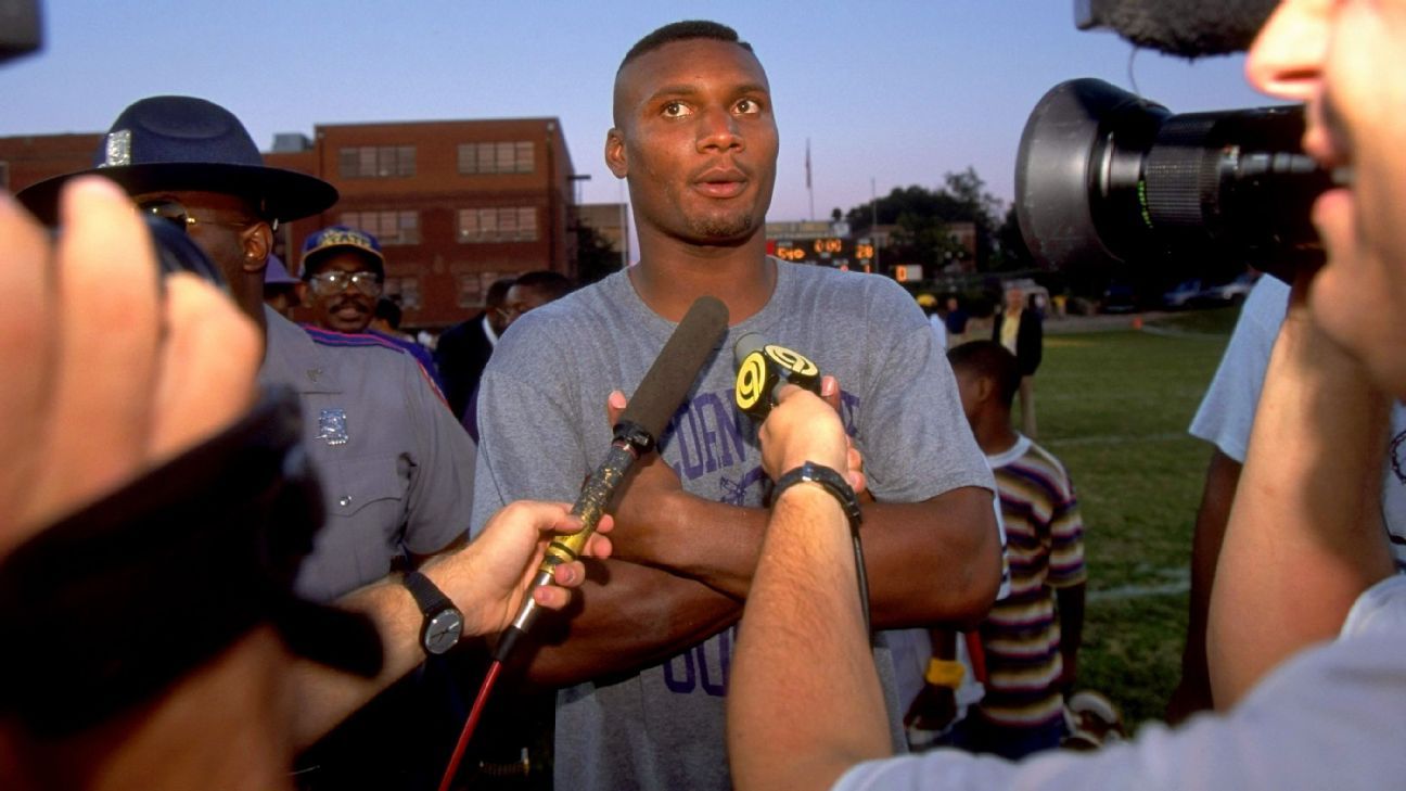 Looking back on Steve McNair's groundbreaking 1994 season at Alcorn State