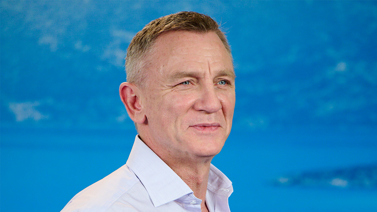 Daniel Craig