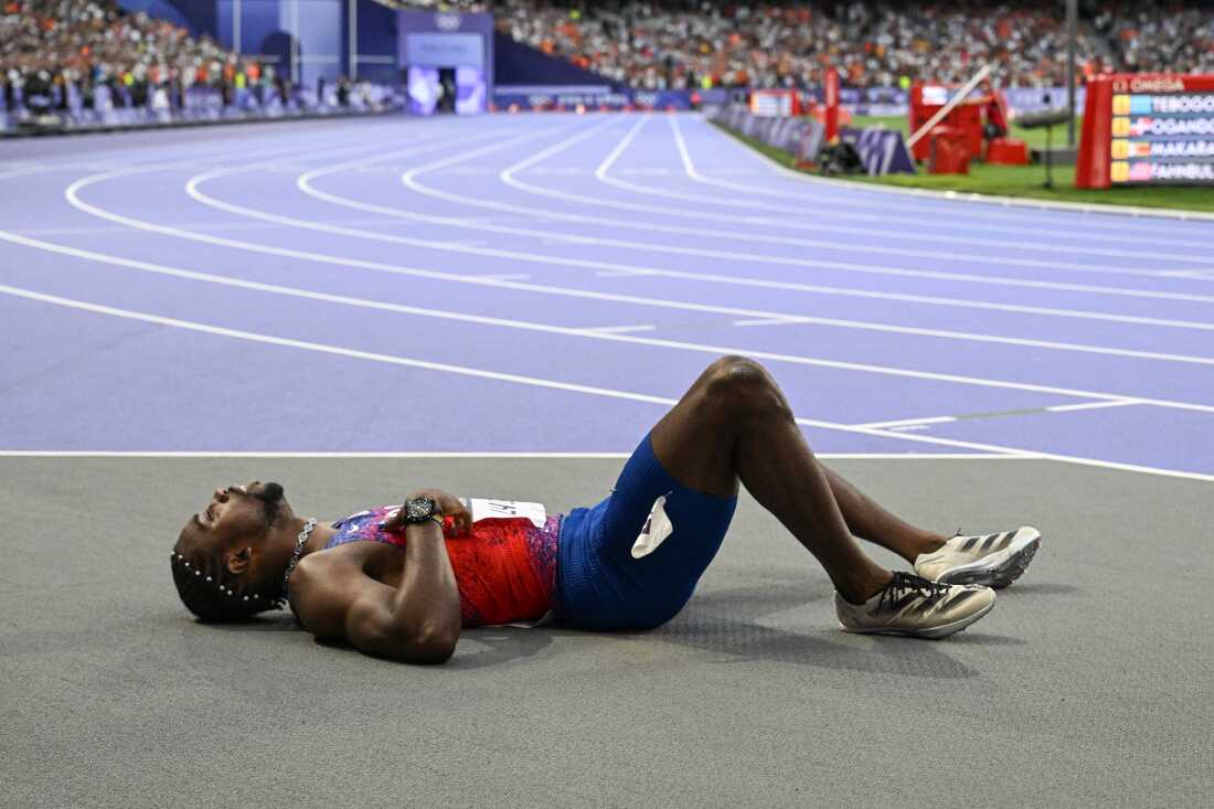 American Noah Lyles collapsed after the end of the 200m sprint final in which he won the bronze medal. After the race he revealed he'd tested positive for COVID two days earlier. He was wheeled off the track in a wheelchair after saying he'd felt dizzy and light-headed.