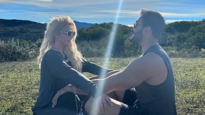 Every Time Britney Spears’ Boyfriend Sam Asghari Had Her Back in nature