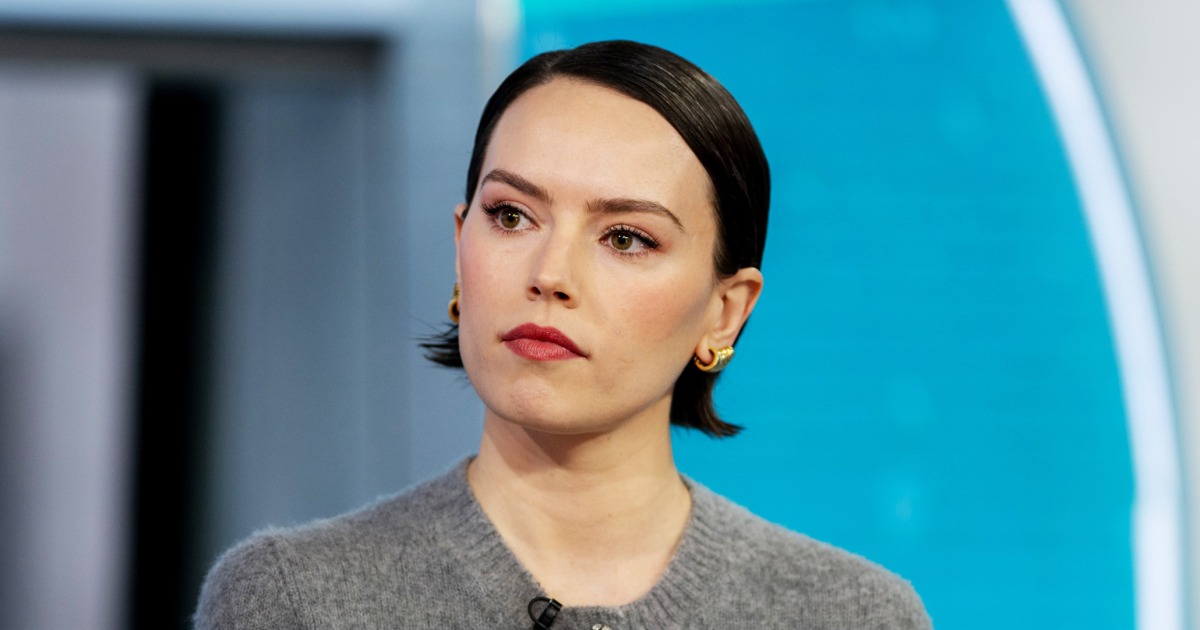 'Star Wars' actor Daisy Ridley reveals Graves' disease diagnosis