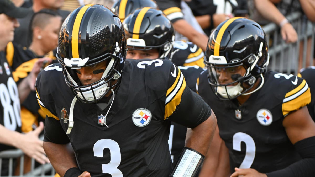 Steelers' Mike Tomlin says QB battle between Russell Wilson and Justin Fields is an 'incomplete study'