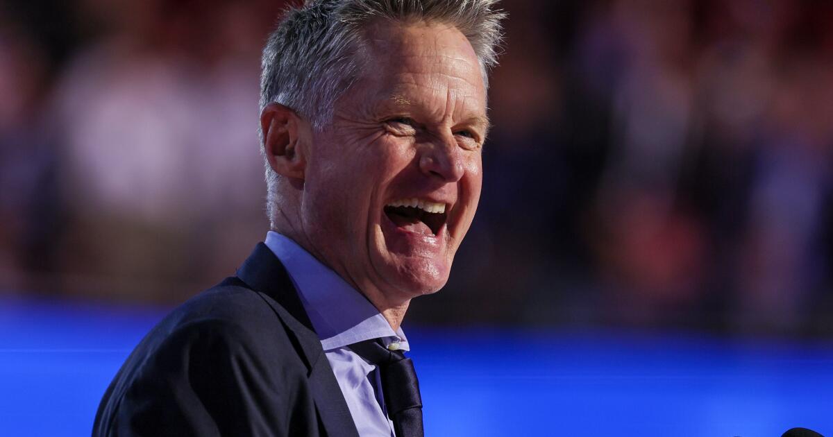 Steve Kerr uses Stephen Curry's 'night, night' move on Trump at DNC