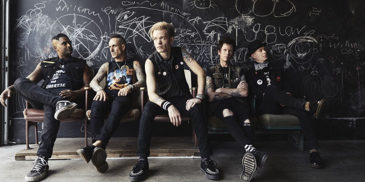 Sum 41's Deryck Whibley Denies Rumours That He Is Joining Linkin Park