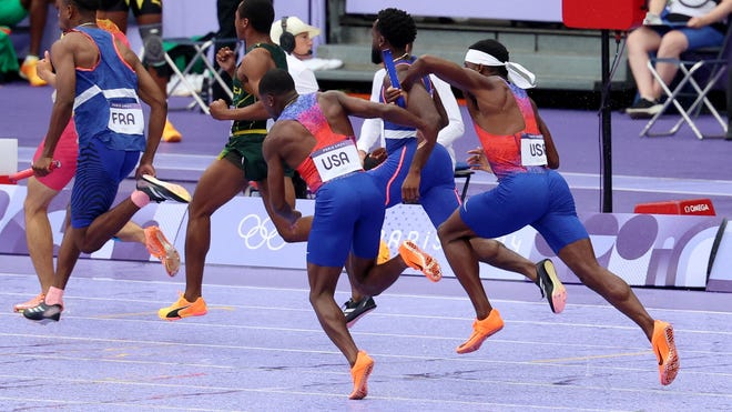 US men's 4x100 relay disqualification: What went wrong?