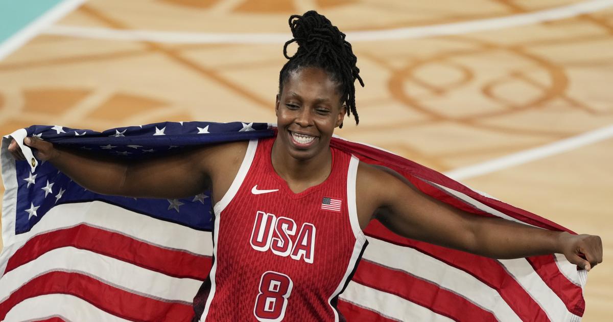 U.S. women's basketball team beats France by 1 point to get 8th straight Olympic gold medal