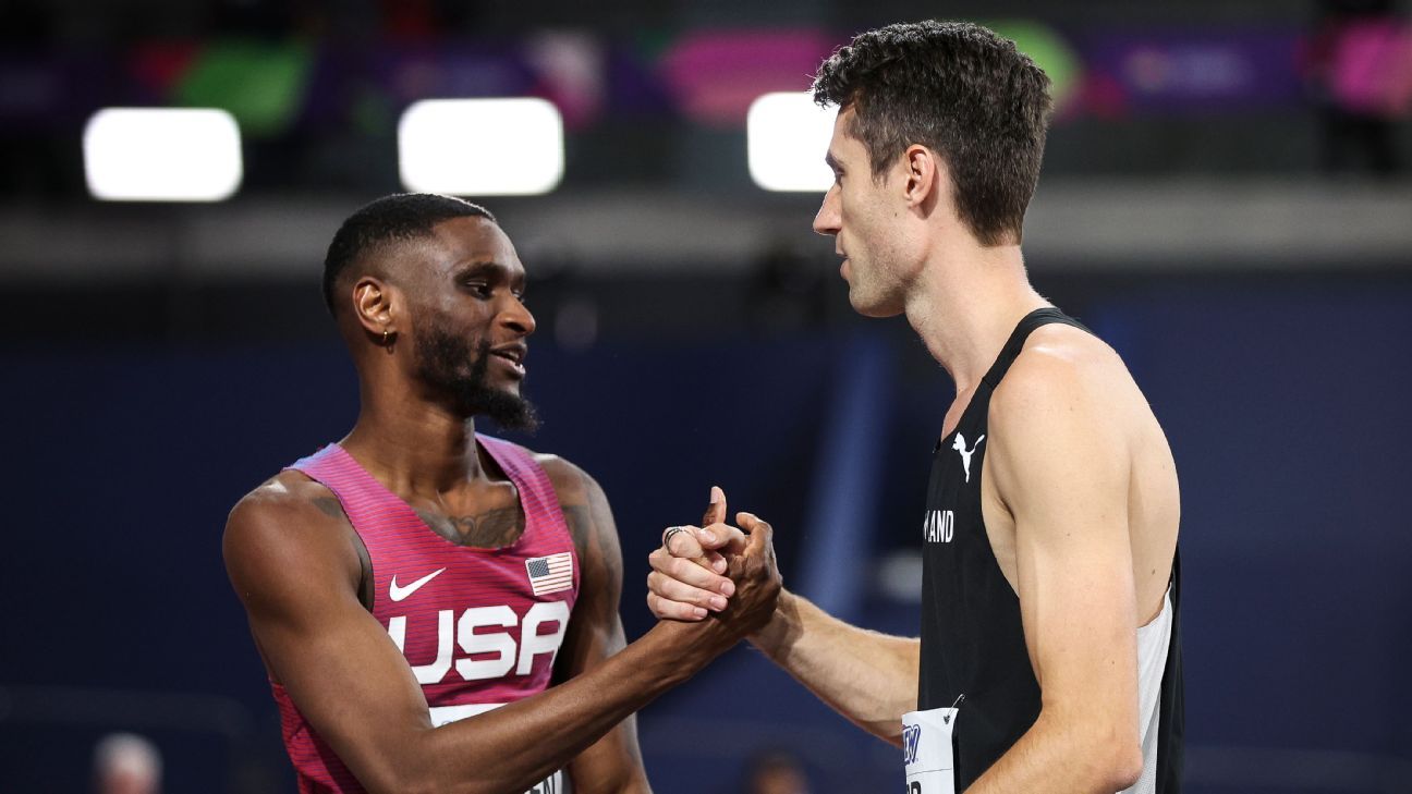 USA's Shelby McEwen loses high jump tiebreaker to Hamish Kerr