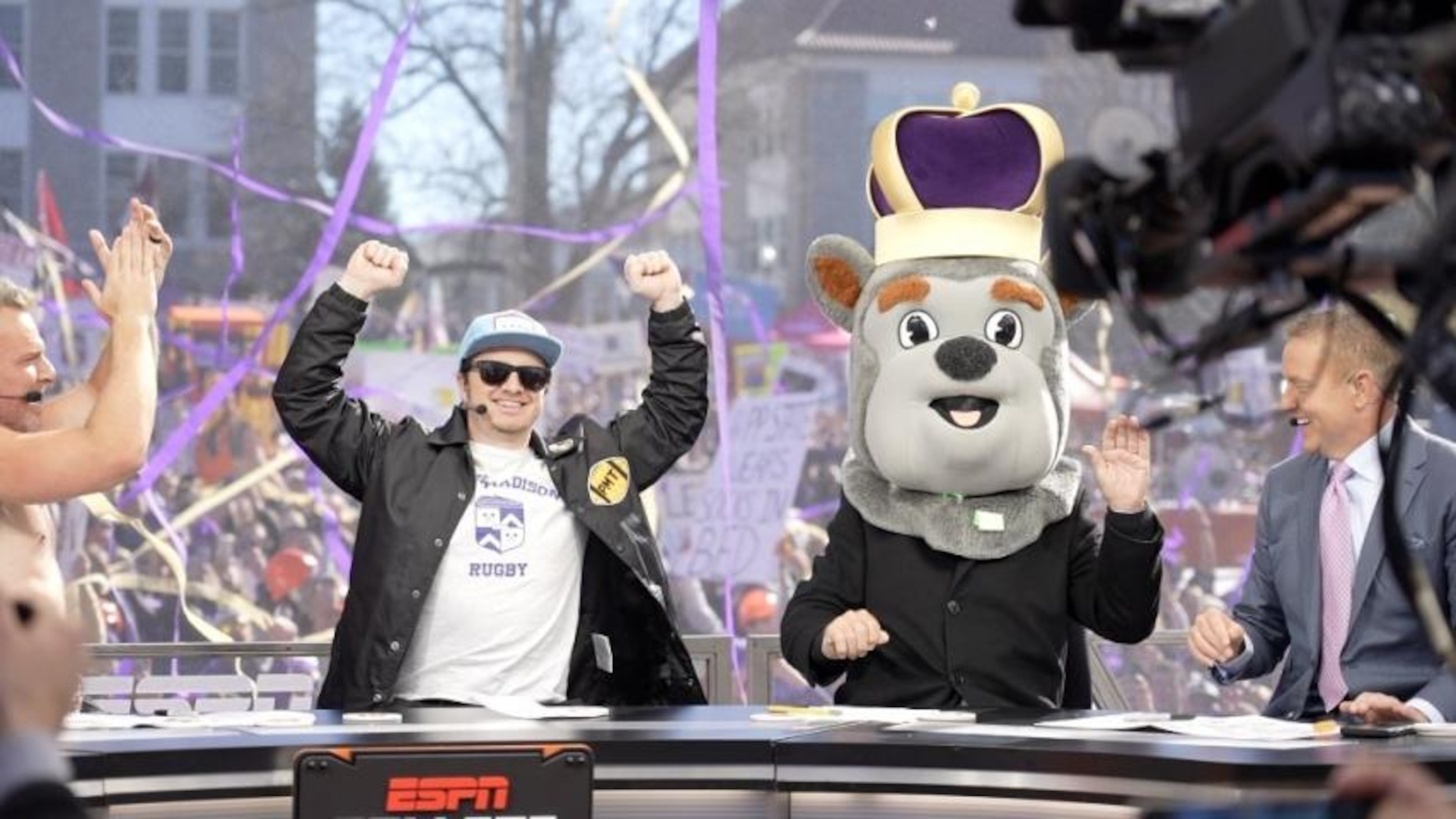 Lee Corso crowns JMU as Week 12 winners