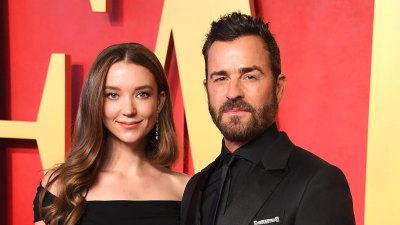 Justin Theroux and Fiancee Nicole Brydon Bloom s Relationship Timeline 380