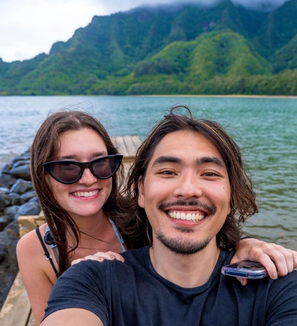 Survivor 45s Austin Li Coon Is Dating Jeff Probsts Niece Amanda