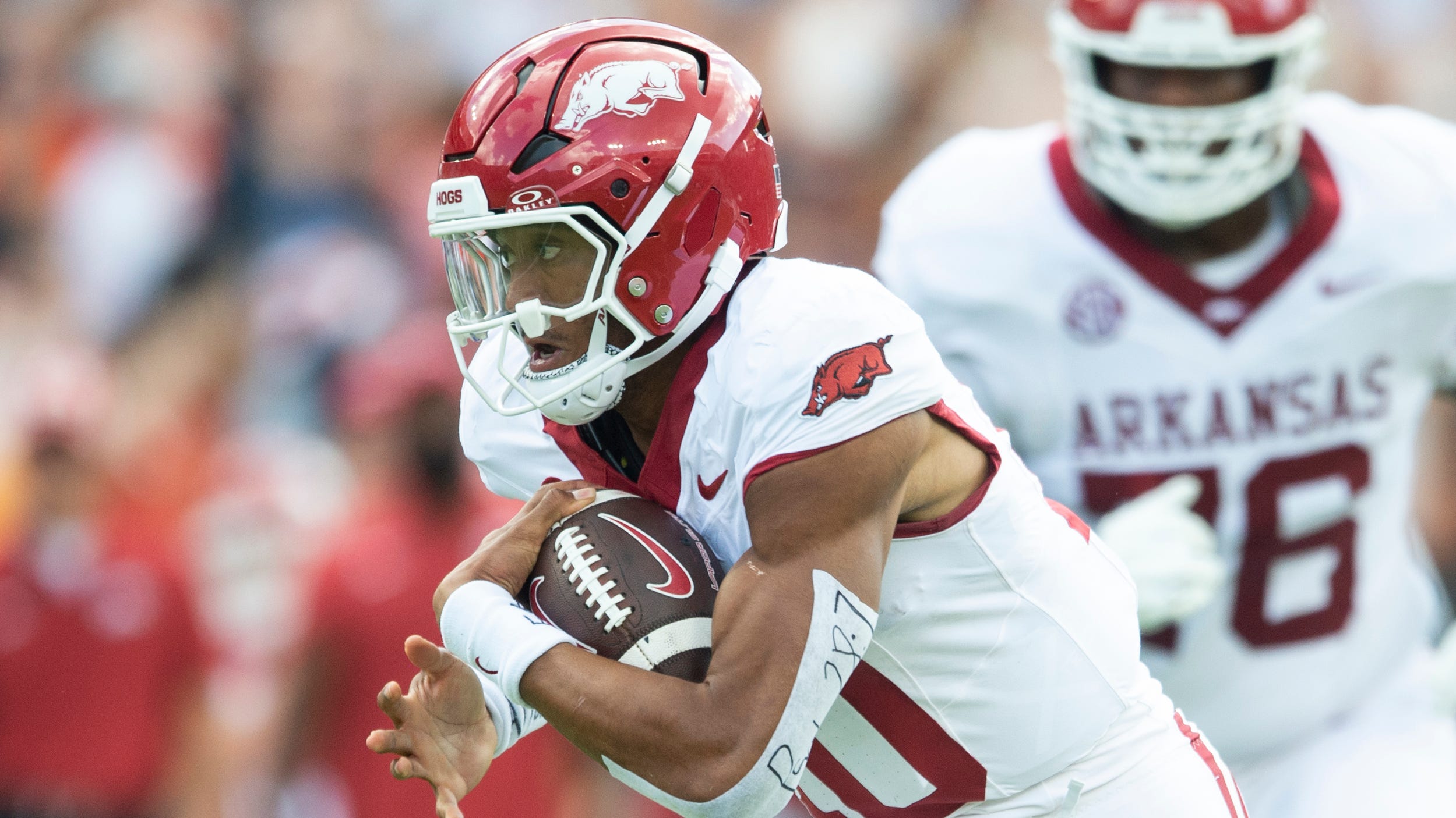 Hogs down Tigers in SEC opener