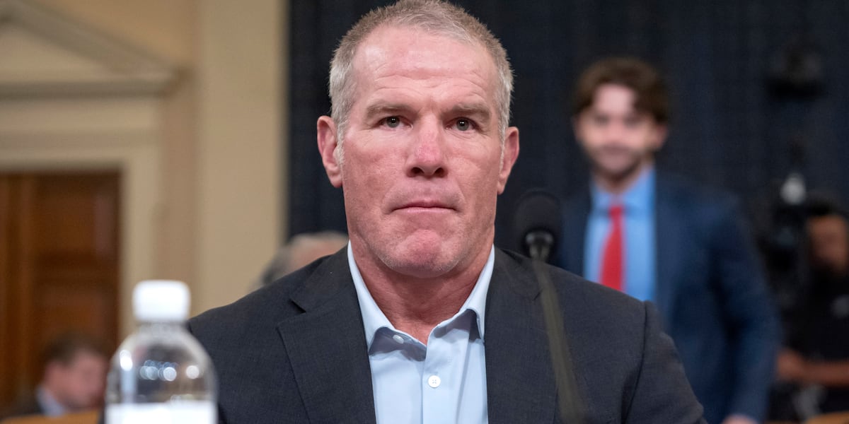 Pro Football Hall of Fame quarterback Brett Favre reveals he has Parkinson’s disease