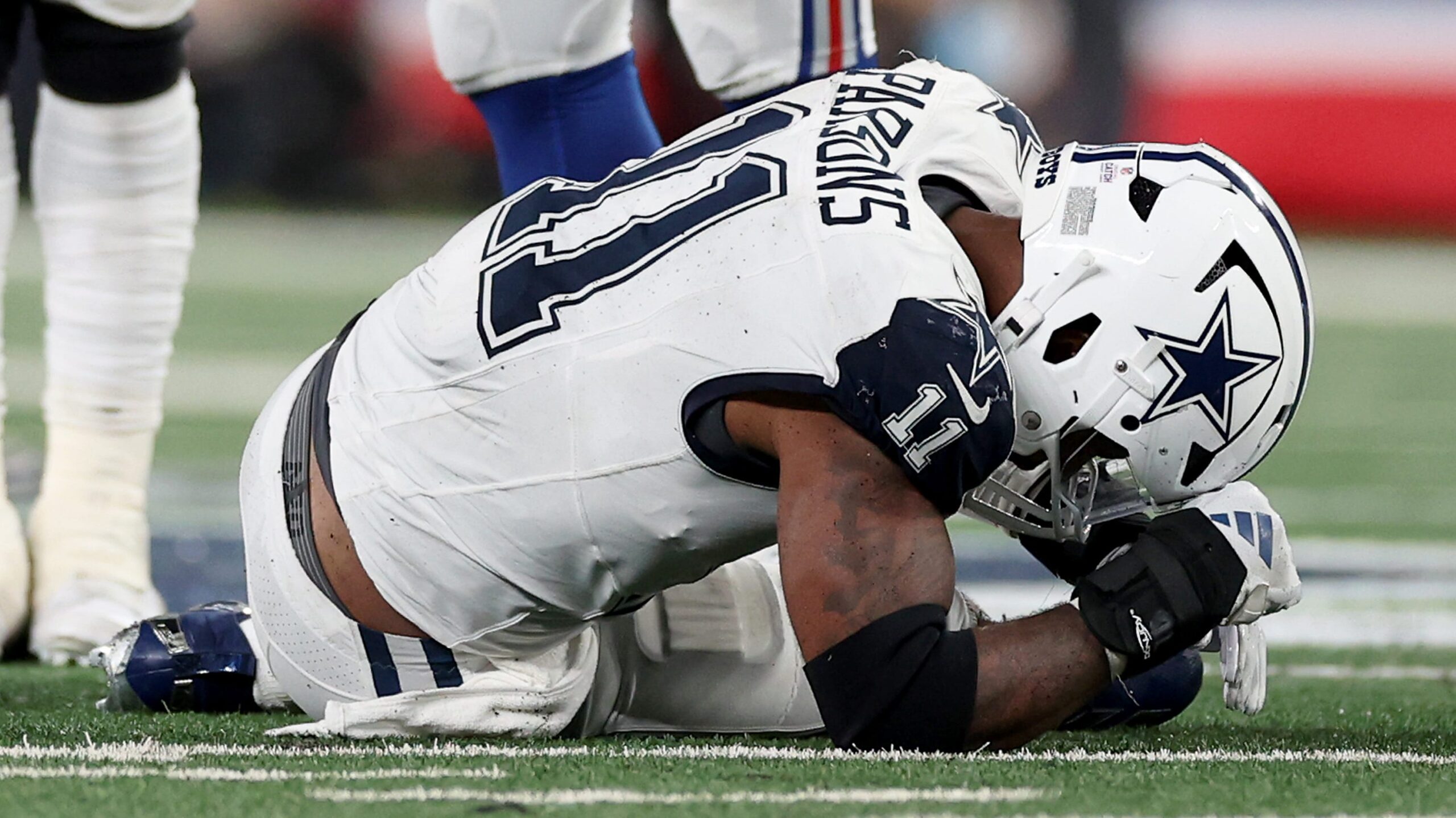 Latest on Cowboys star's ankle injury