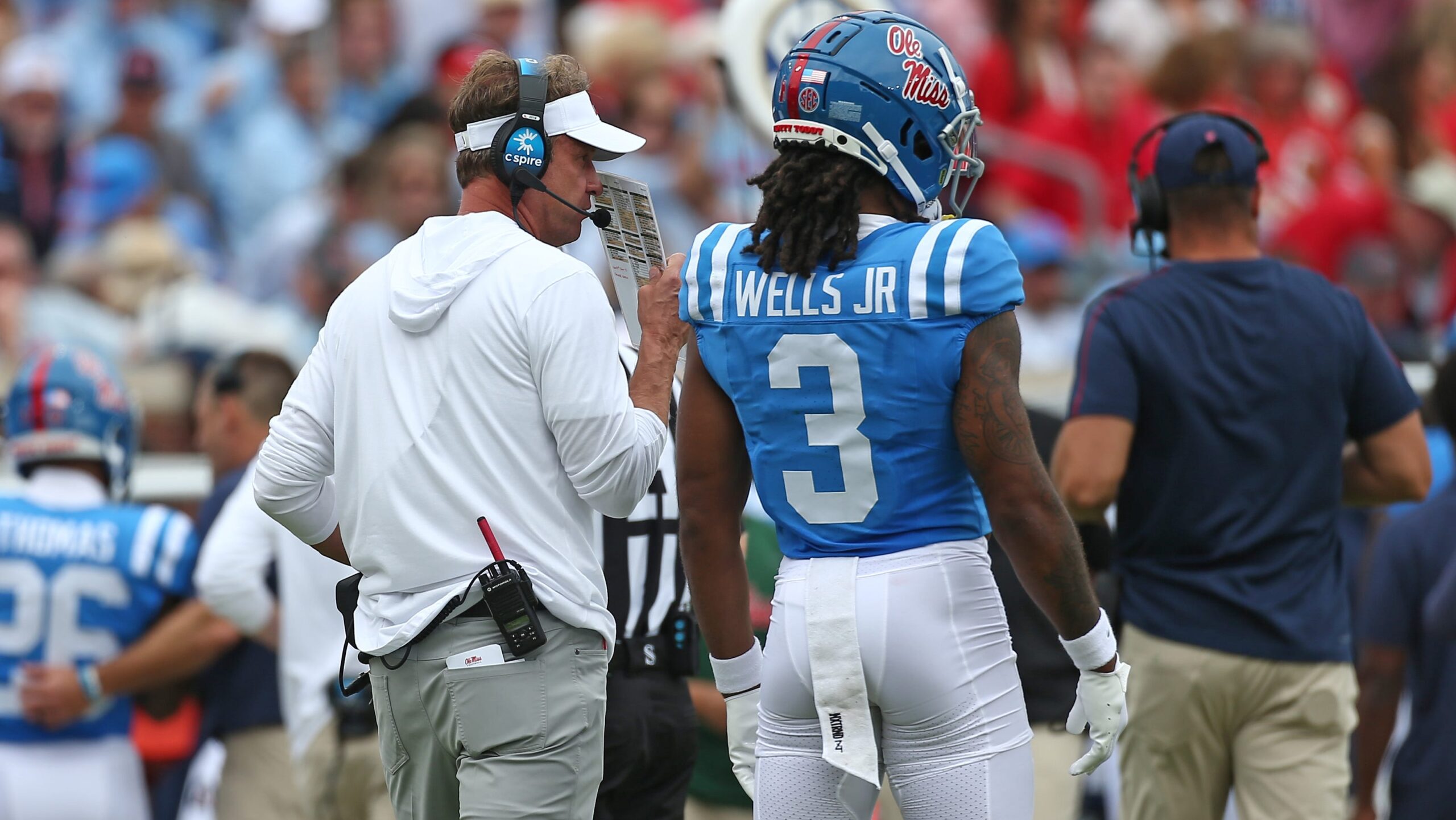 Ole Miss football loses to Kentucky in first tough game