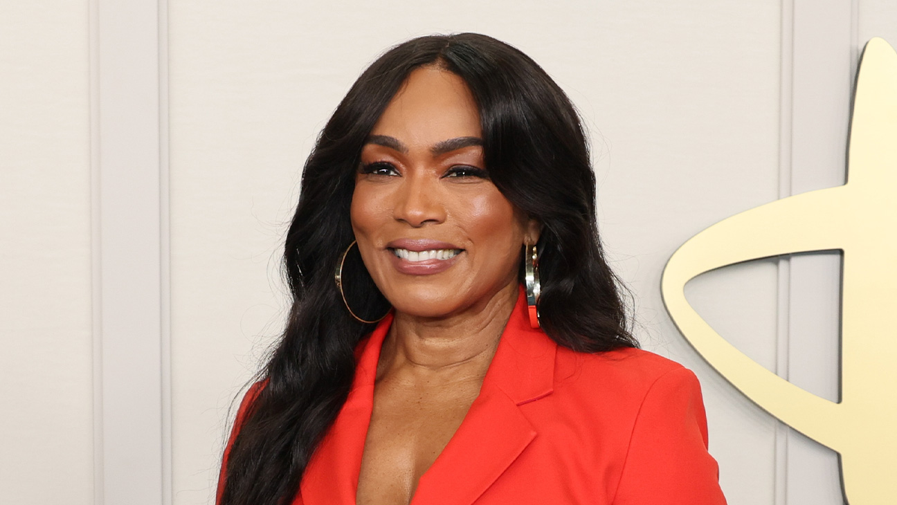 Angela Bassett