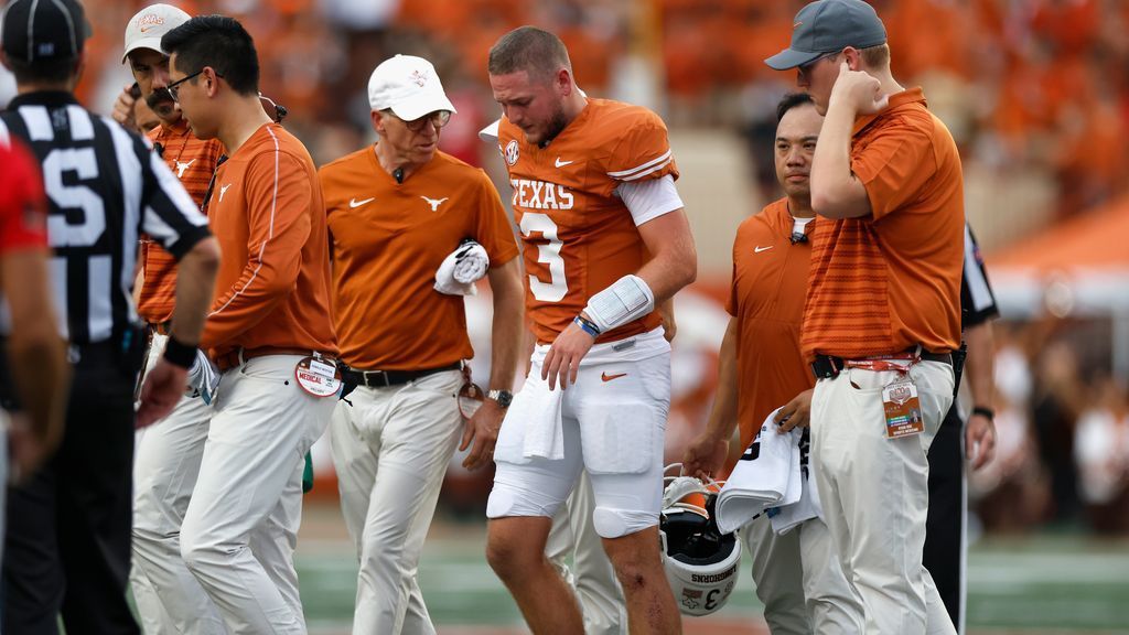 Arch Manning dominant in relief of injured Texas QB Quinn Ewers