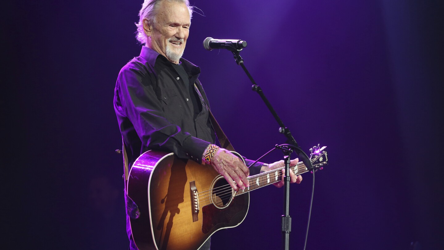 Barbra Streisand, Dolly Parton, Martin Scorsese and more stars pay tribute to Kris Kristofferson