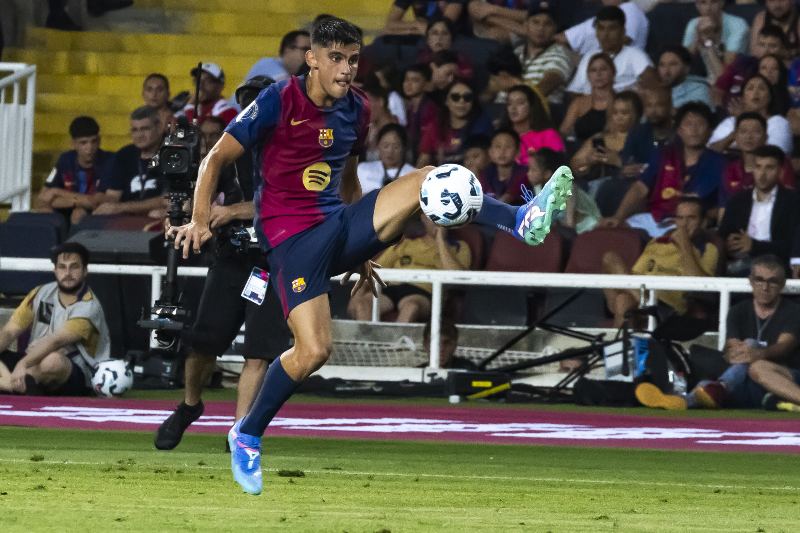 Champions League debuts for Gerard Martín and Sergi Domínguez