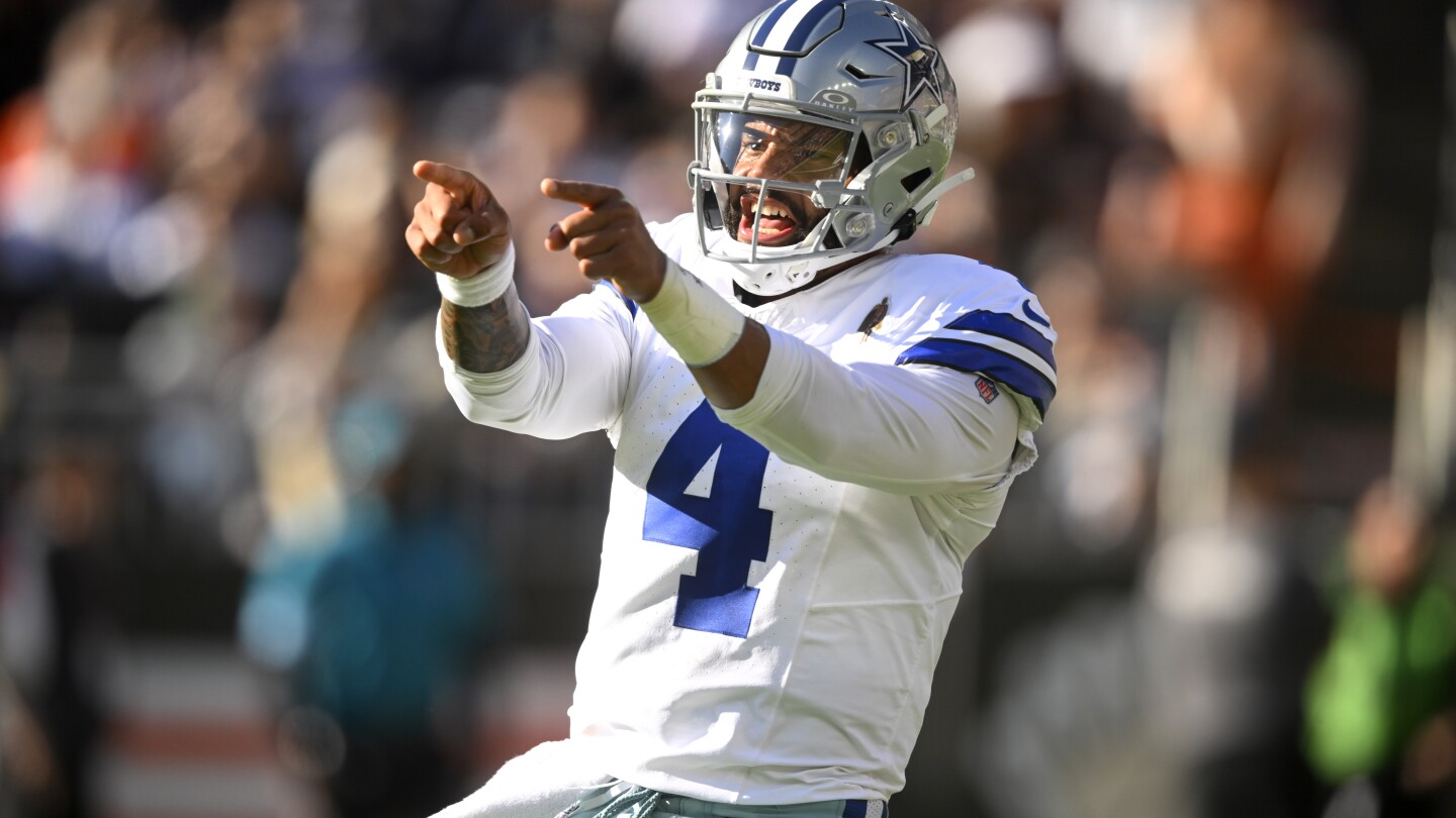 Dak Prescott leads Cowboys to 33-17 romp over Browns in opener