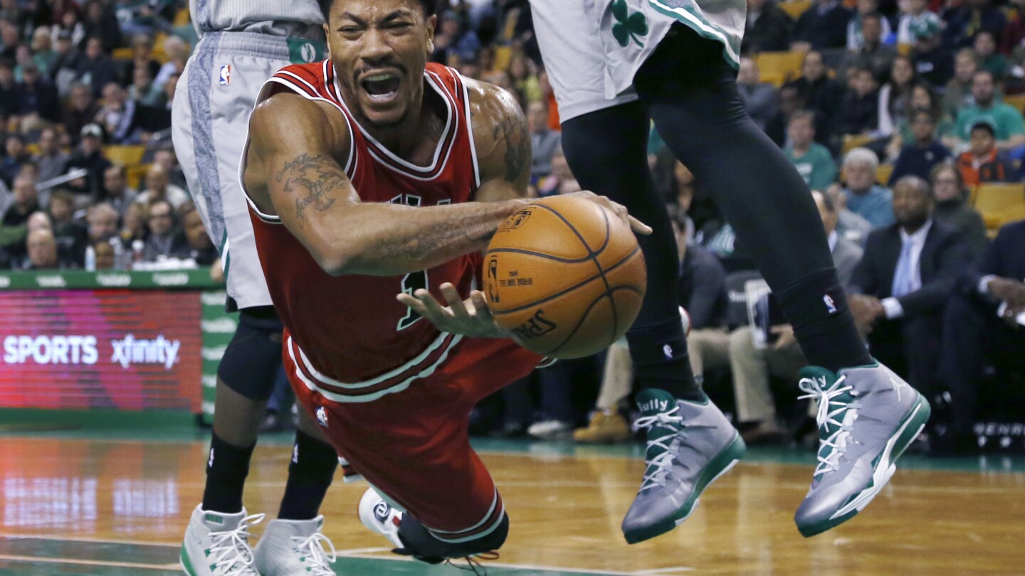 Derrick Rose, a No. 1 overall pick in 2008 and the 2011 NBA MVP, announces retirement