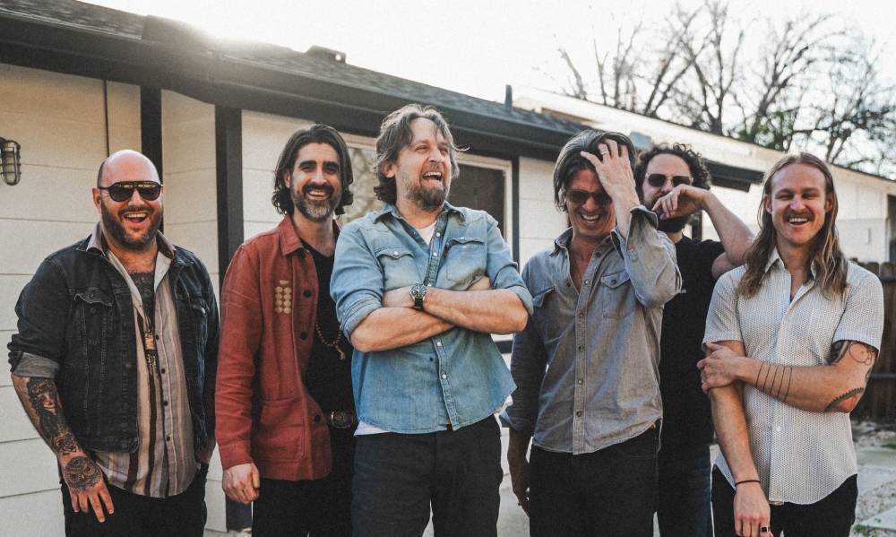 Hayes Carll And The Band Of Heathens Announce Debut Album ' Hayes & The Heathens'