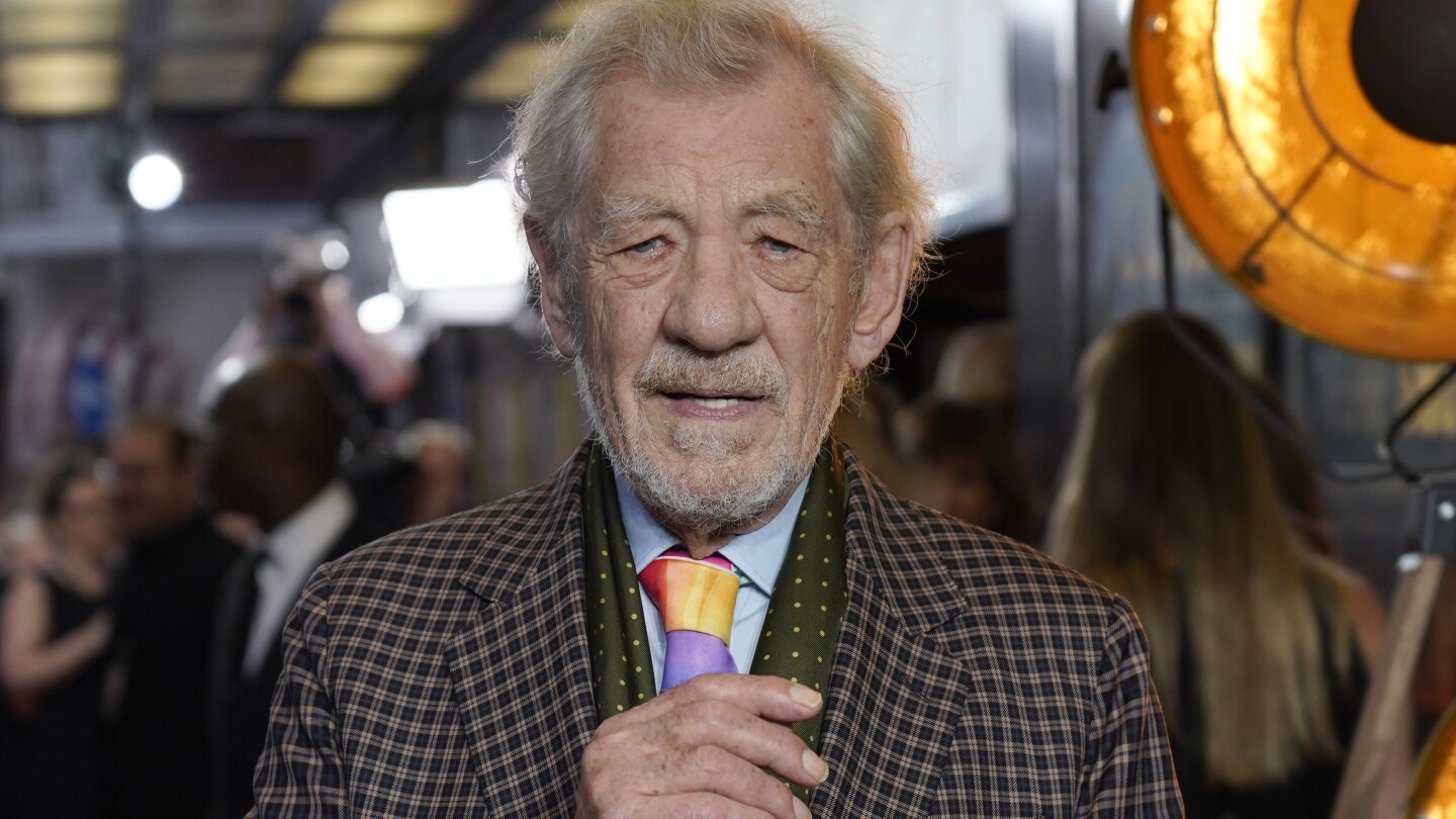 Ian McKellen talks his stage fall and his acting future