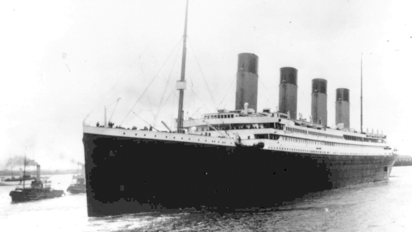 New Titanic photos show shipwreck decay, fallen deck railing