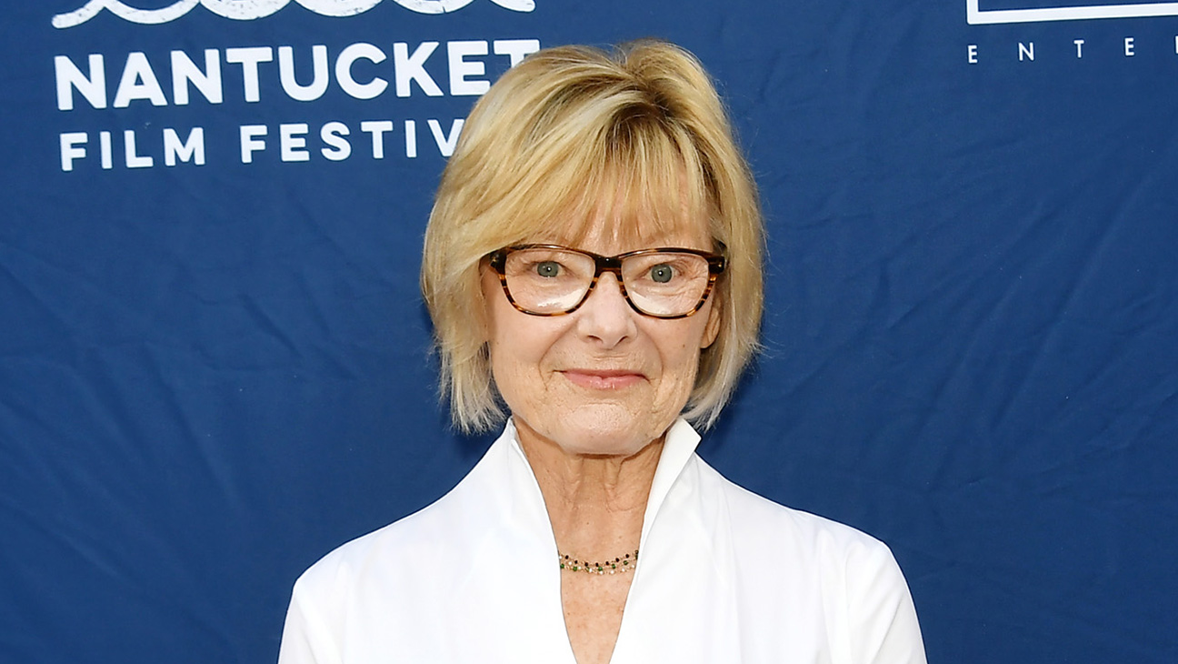 Jane Curtin