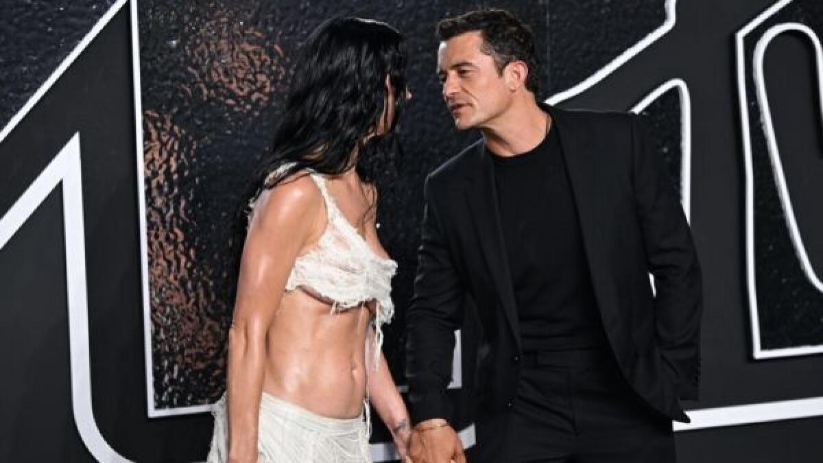 Orlando Bloom’s tribute to Katy Perry at VMAs: ‘She loves with her whole heart’