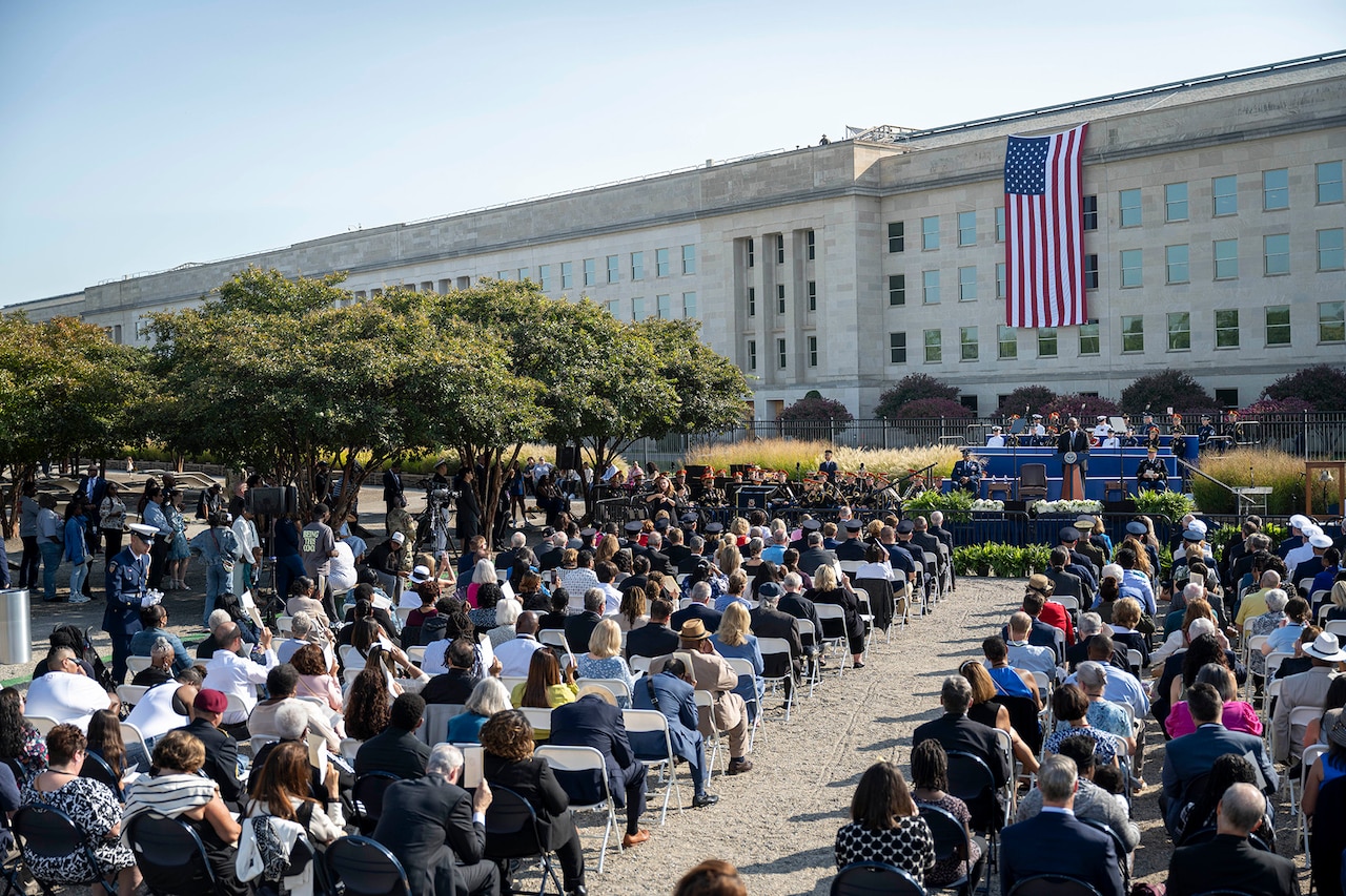 Pentagon Honors the Heroes and the Fallen in the 9/11 Attacks > U.S. Department of Defense > Defense Department News