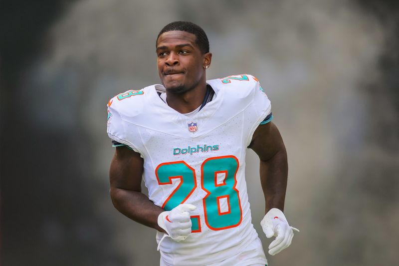 Report: Dolphins RB De’Von Achane to test ankle pregame