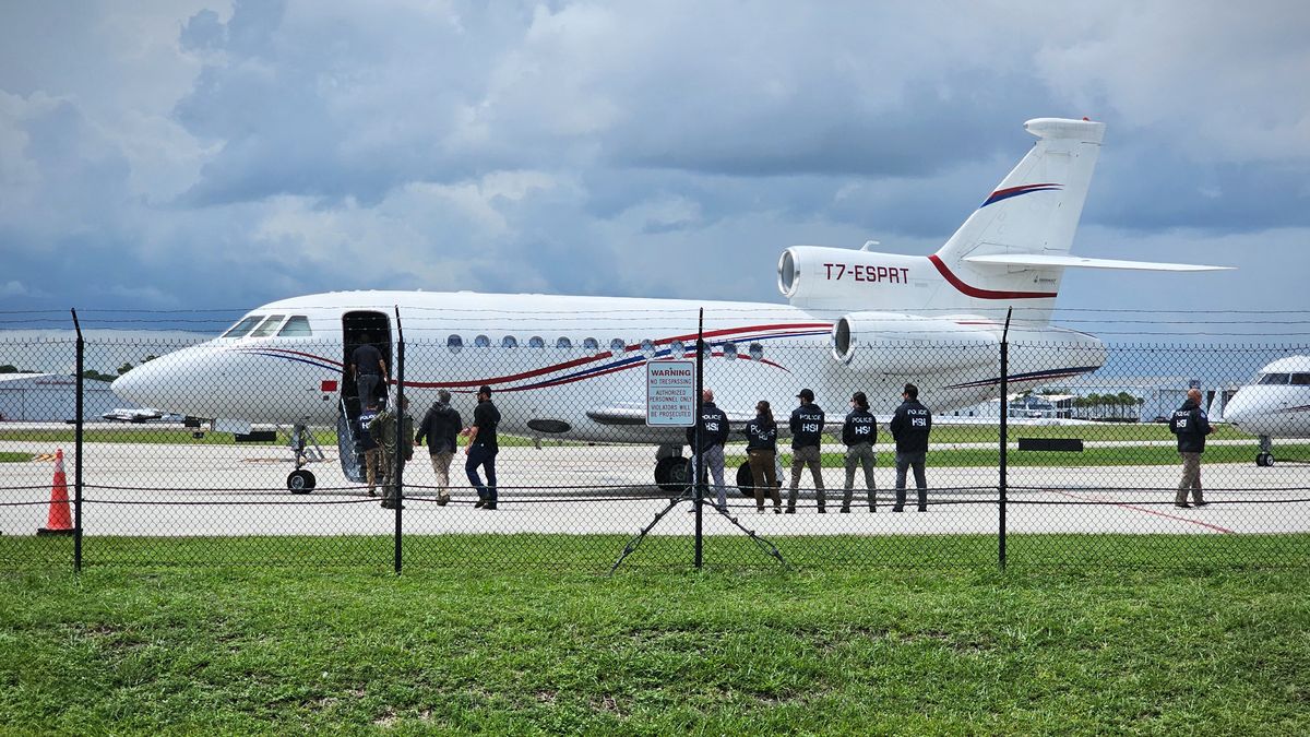 US seizes private jet of Venezuela's Maduro