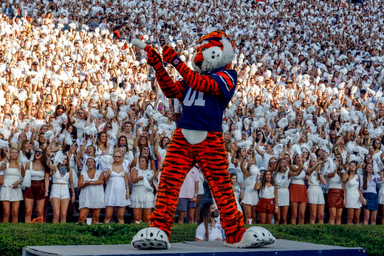 What time, TV channel is Auburn vs Arkansas football game on today? Free live stream, spread, odds