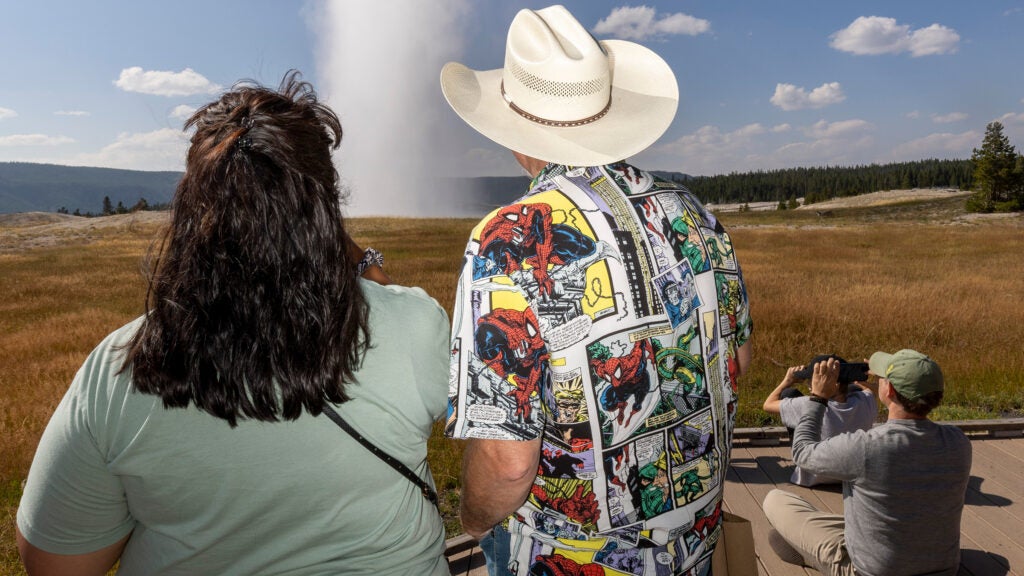 Why Is Yellowstone National Park Such a Crowded Mess?