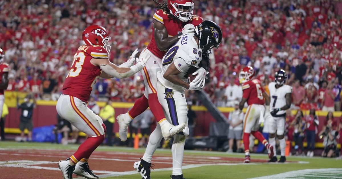 Xavier Worthy scores 2 TDs in NFL debut, giving the Chiefs' offense another dangerous dimension | National Sports