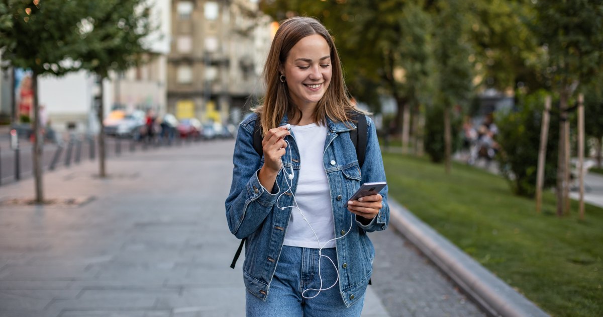 12 Everyday Jeans That Are As Stretchy as Sweatpants