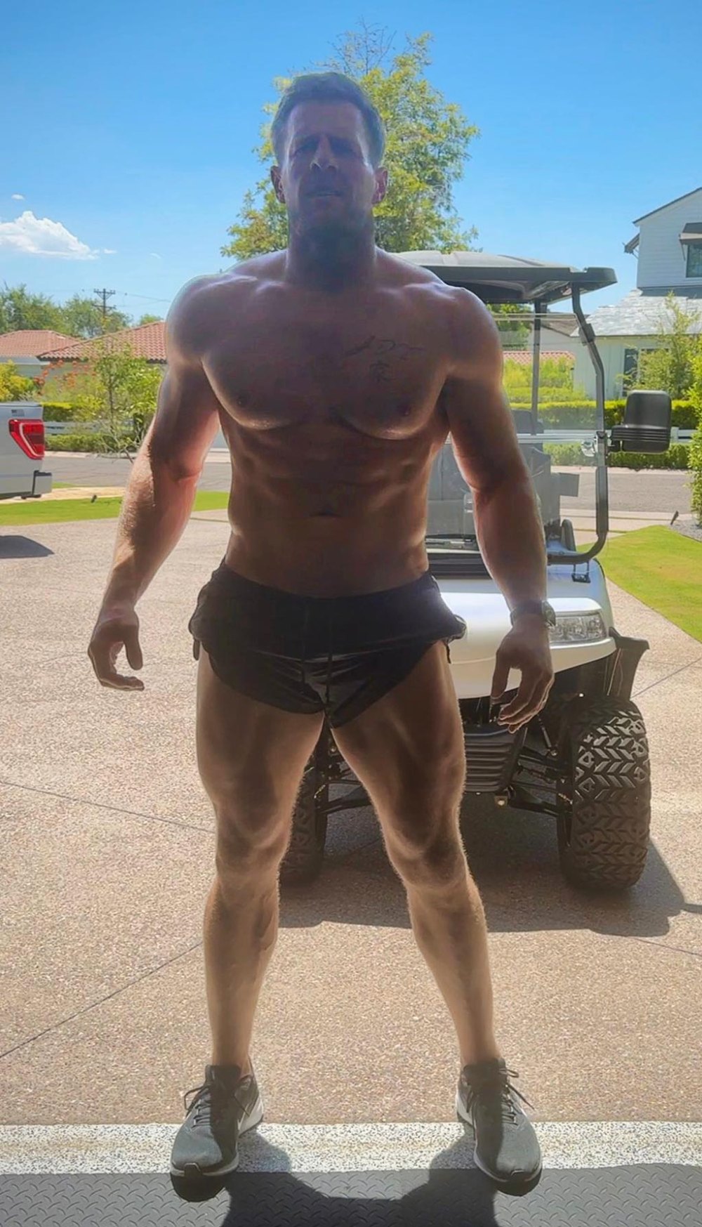 NFL Legend JJ Watt Responds to Thirst Tweets Over His Viral Shirtless Gym Photo I Still Got It 032