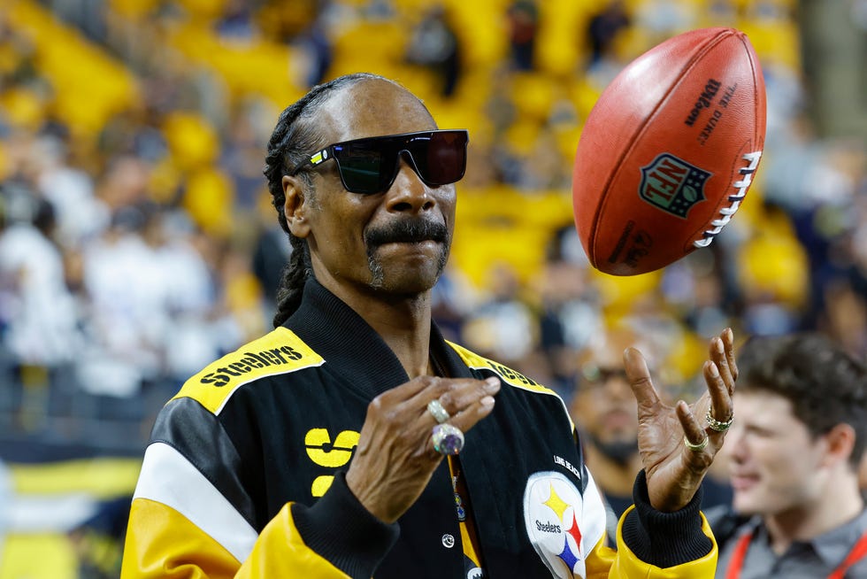 PITTSBURGH, PENNSYLVANIA - OCTOBER 06: Snoop Dogg, American rapper, attends the game between the Pittsburgh Steelers and athe Dallas Cowboys at Acrisure Stadium on October 06, 2024 in Pittsburgh, Pennsylvania. (Photo by Justin K. Aller/Getty Images)